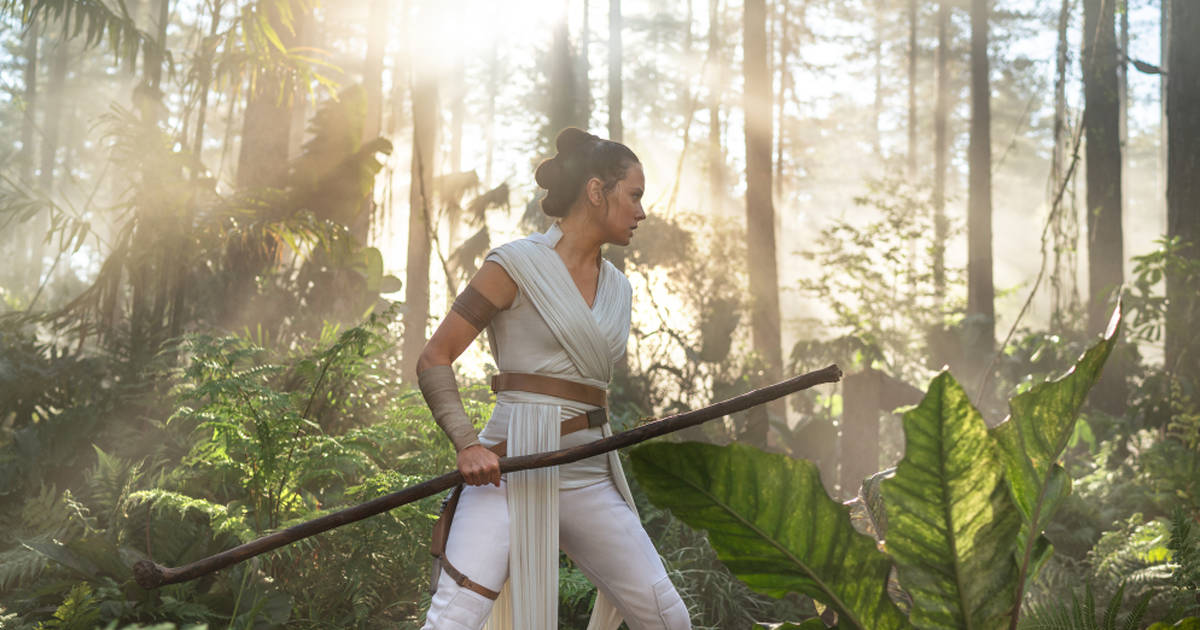 Movie Review: Star Wars: The Rise of Skywalker is an Exciting and Emotional  Journey