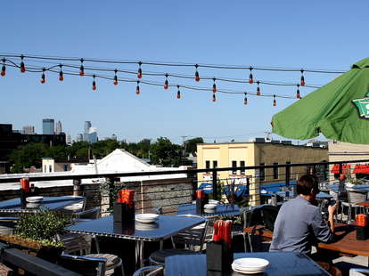 The patio at Moto-i