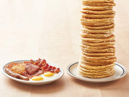Ihop All You Can Eat Pancakes Get Free Unlimited Pancakes Right Now Thrillist