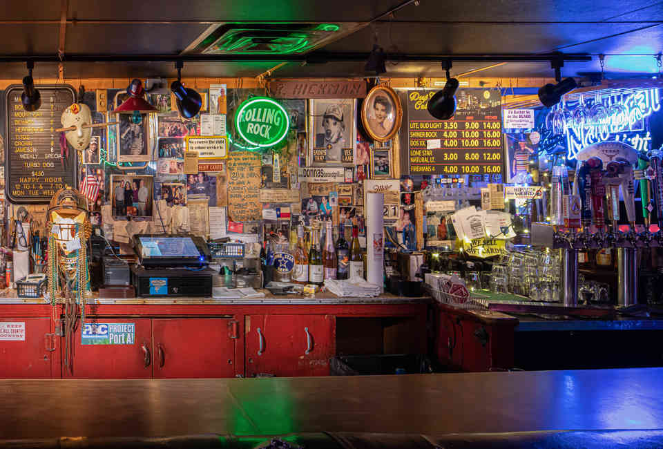 Best Bars In Austin Cool New Places To Drink Our All Time