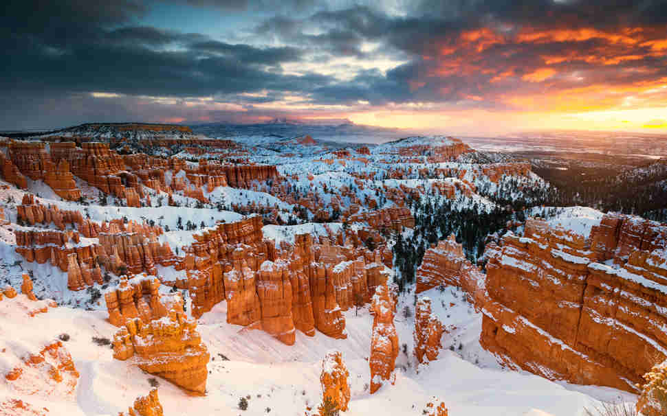 national bryce canyon parks utah sunset point sunrise hoodoos thrillist noppawat charoensinphon tom zion during everglades rock shot denali