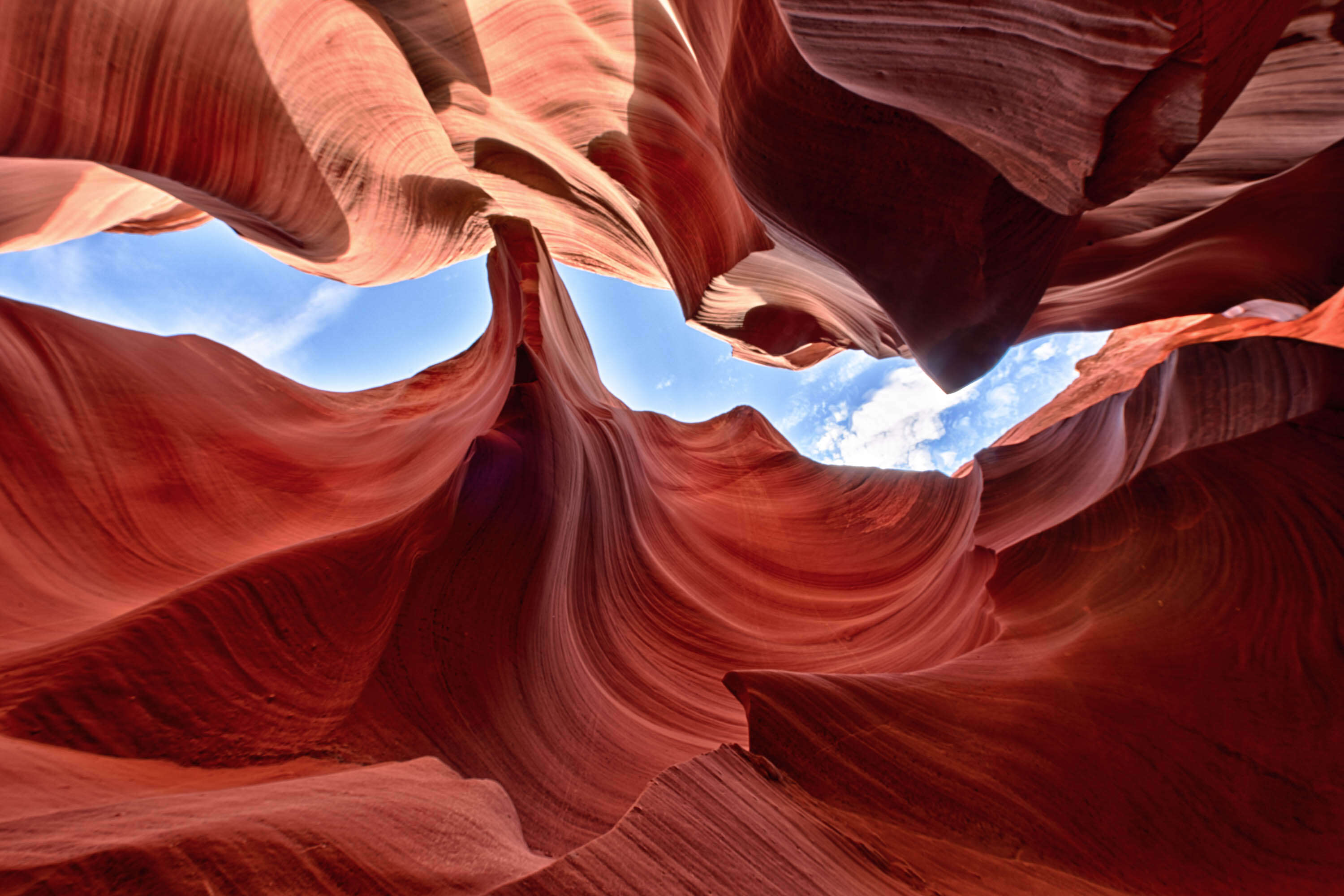 People Can’t Stop Photographing This Otherworldly American Canyon