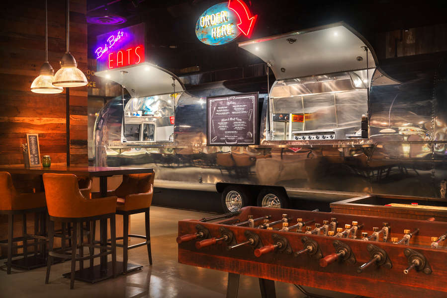 Best Sports Bars in Las Vegas Where to Watch & Drink on Game Day