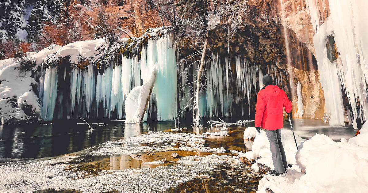 Most Beautiful Frozen Waterfalls Winter Hikes Trails With Waterfalls Thrillist