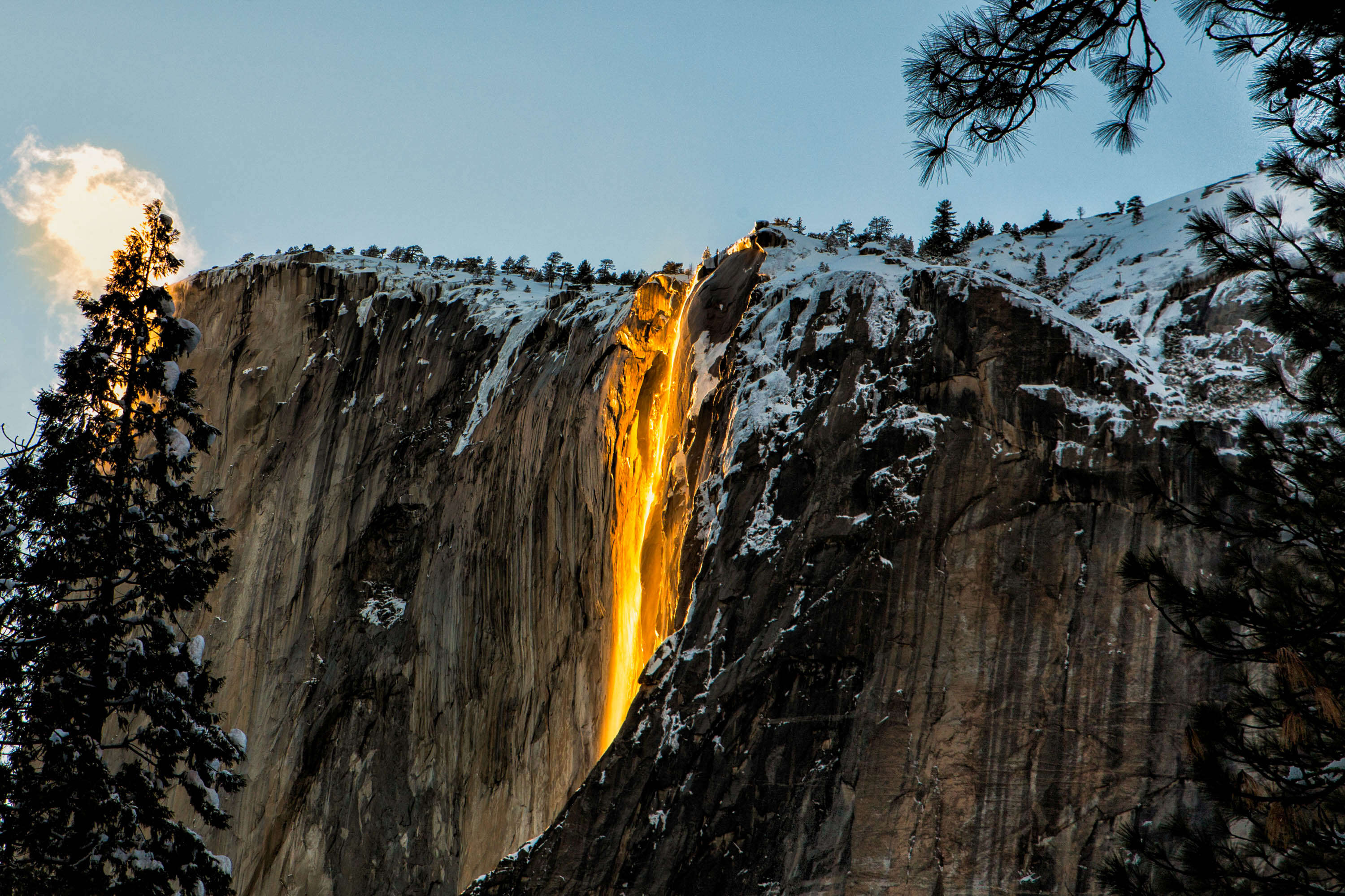 yosemite-golden-waterfall
