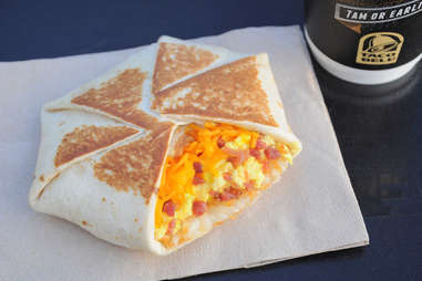 taco bell breakfast crunchwrap hash browns cheese eggs bacon