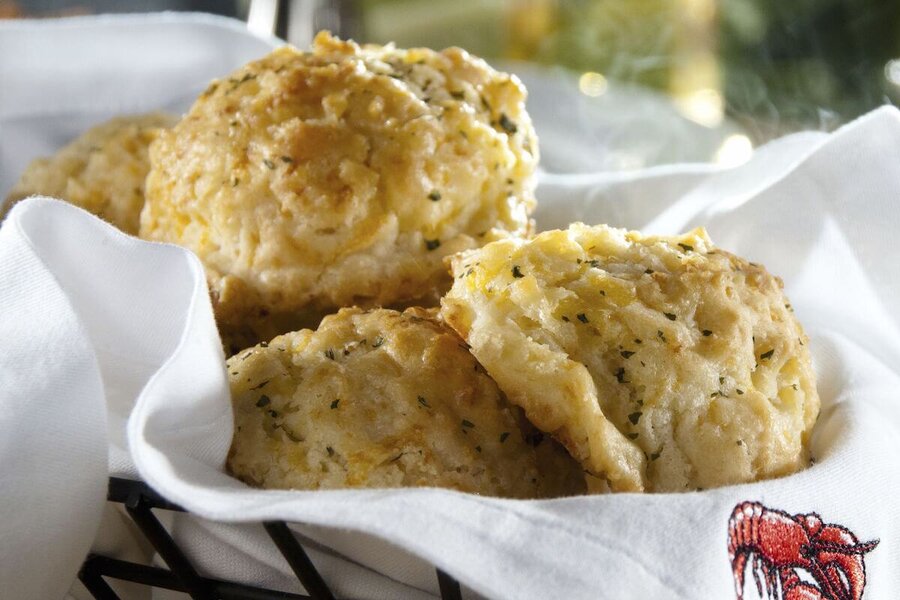Red Lobster Cheddar Bay Biscuits Are Still Unlimited Despite Rumors