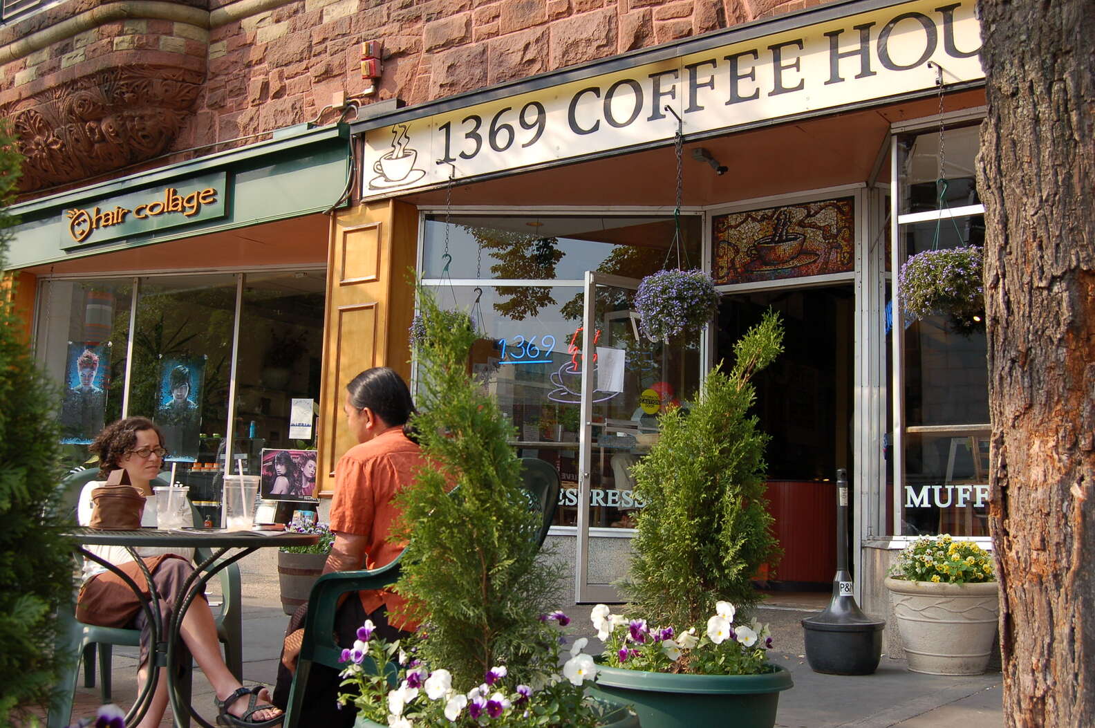 10 Best Coffee Shops in Boston (Massachusetts) 10 Best Coffee Shops in Boston (Massachusetts)