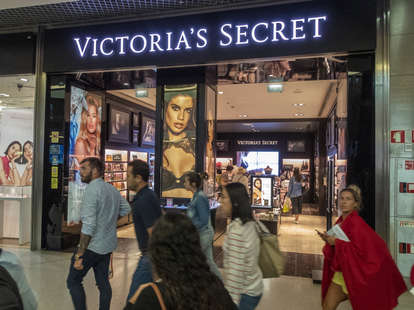 Sycamore Takes Victoria's Secret Control, Les Wexner Steps Down - Bloomberg