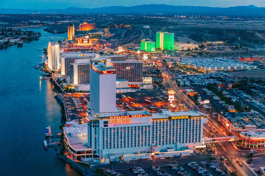 Pioneer hotel & gambling hall laughlin nevada