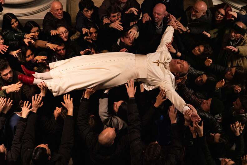 The New Pope' Ending, Explained: Down Finale Episode - Thrillist