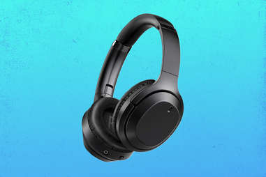 Best Cheap Headphones Noise Cancelling Headphones Under 50 Dollars Thrillist