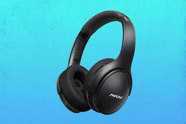 Best Cheap Headphones Noise Cancelling Headphones Under 50 Dollars Thrillist
