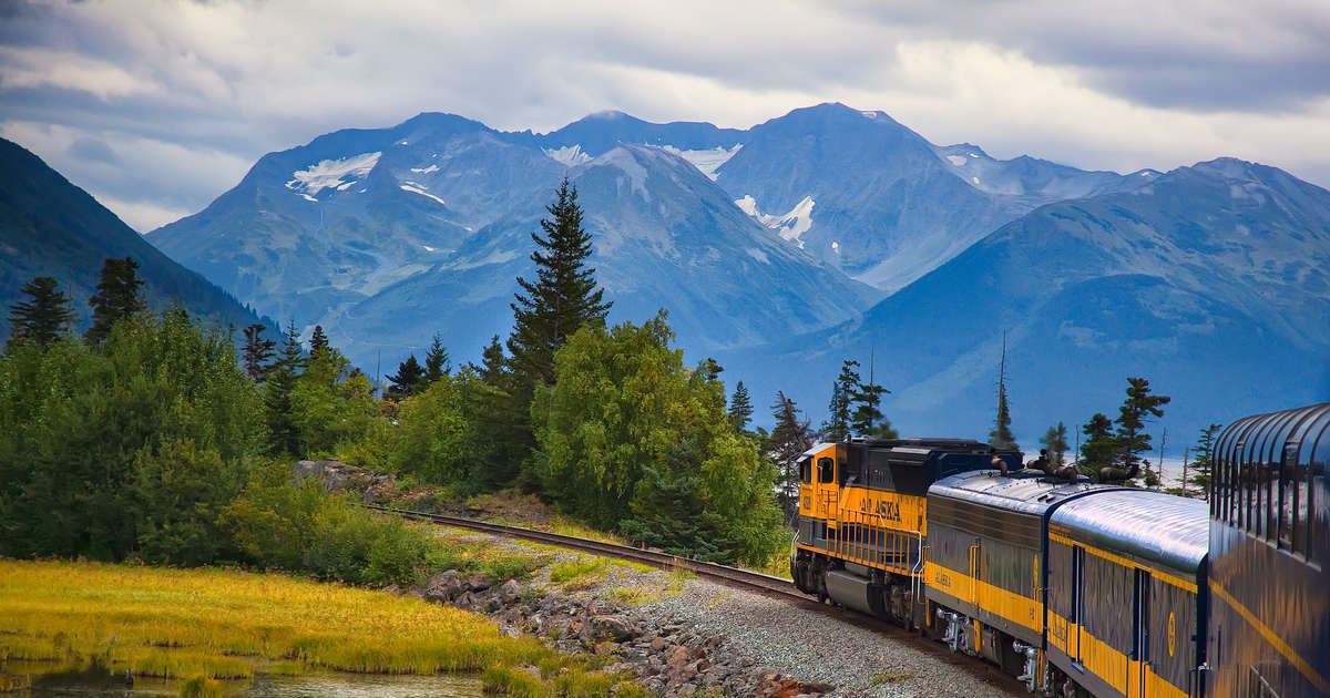 How to See the Northern Lights in Alaska on the Aurora Winter Train -  Thrillist - USA Vacations in december