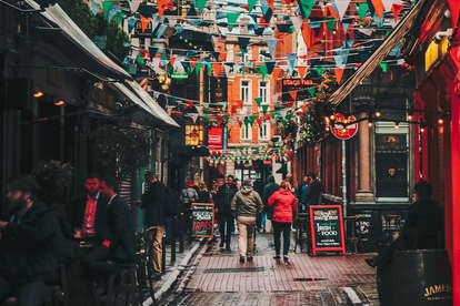 Temple Bar Street in Old Town