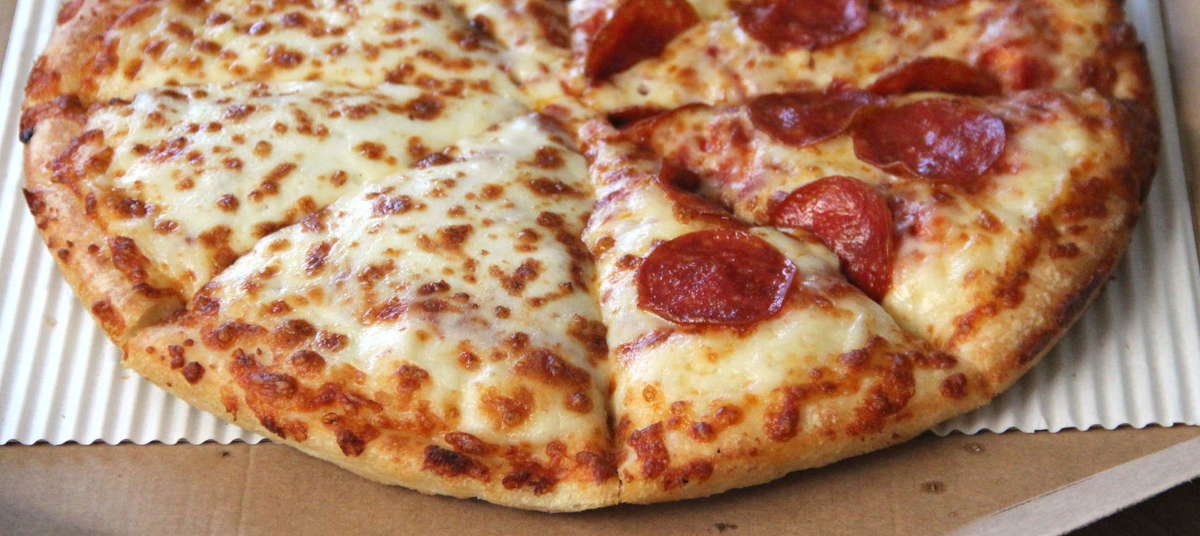 How To Get 50 Off Of All Regular Menu Pizza Right Now At Pizza Hut Thrillist