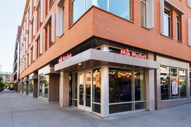 Best Local Grocery Stores in Denver: Good Markets for Food & Supplies ...