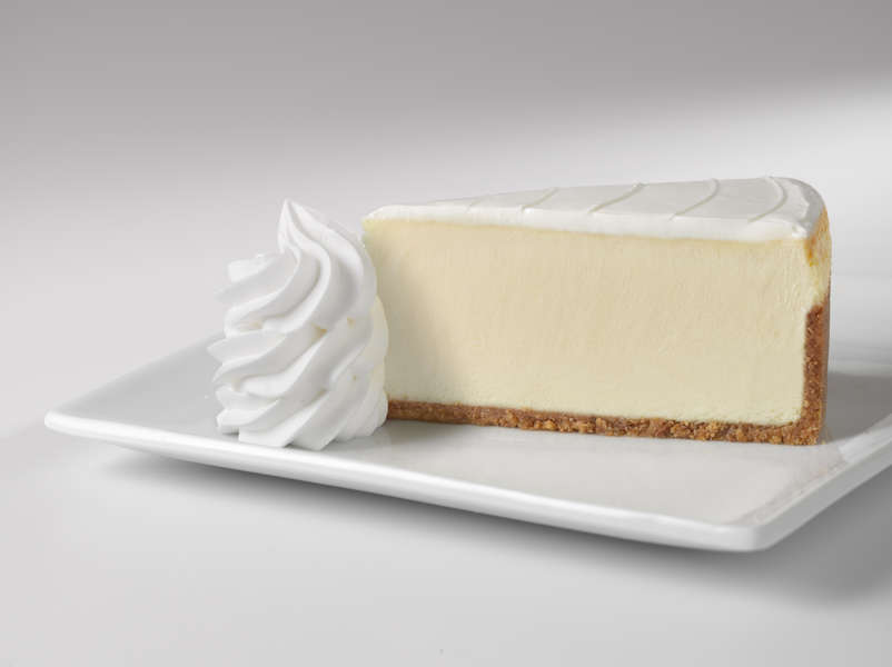 the-cheesecake-factory-free-cheesecake-how-to-get-free-food-this-week