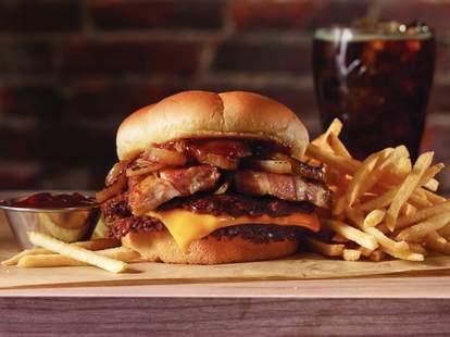 National Hamburger Day Deals 2020 Where To Get Free Burgers Today Thrillist