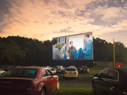 Best Drive In Movie Theaters Near Nyc Places To See A Movie Right Now Thrillist