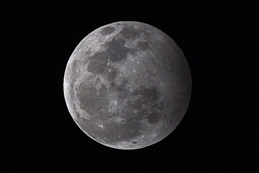 How to Stream the 'Strawberry Moon' Lunar Eclipse Online in June 2020 ...
