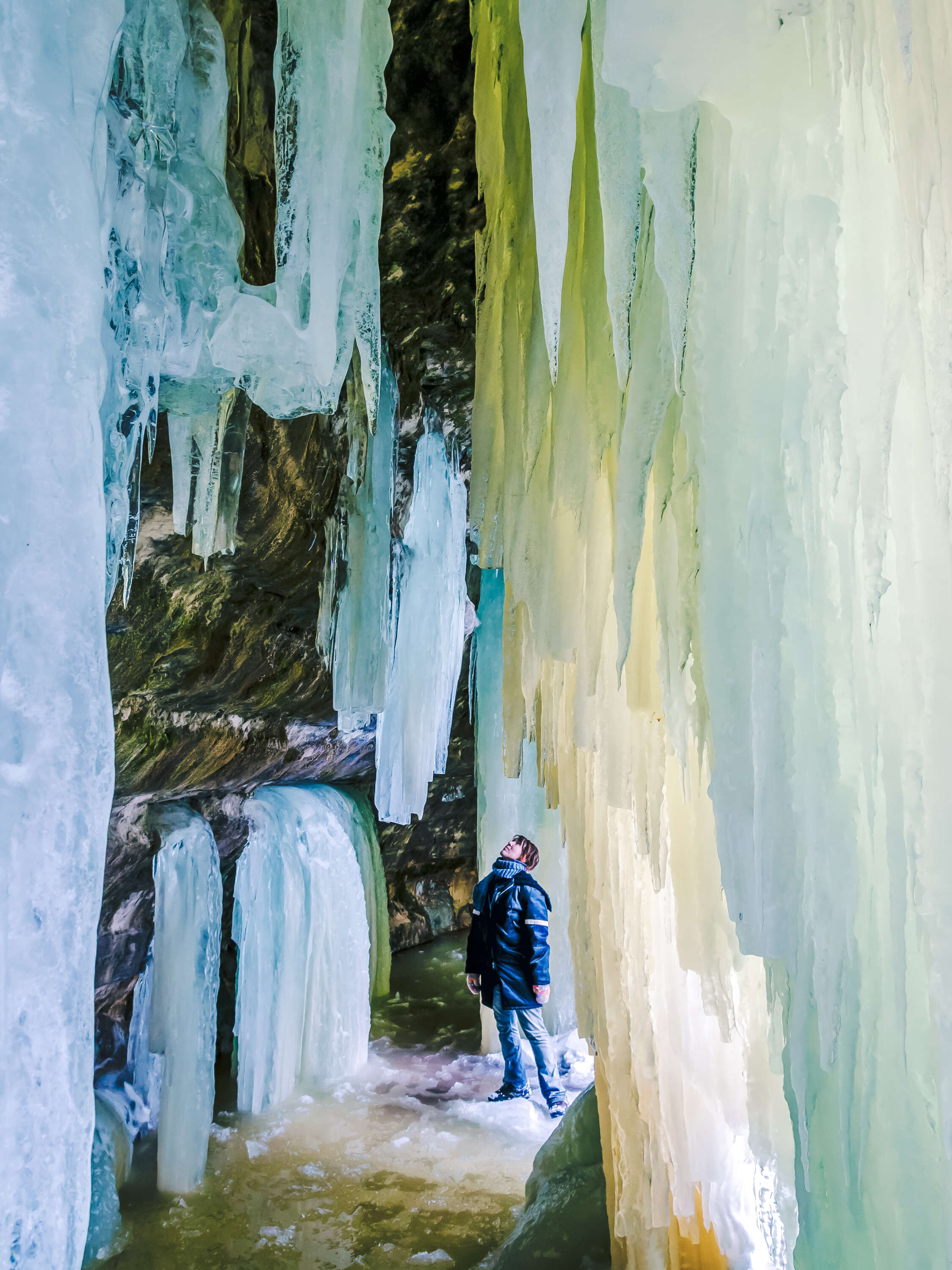 Eben Ice Caves