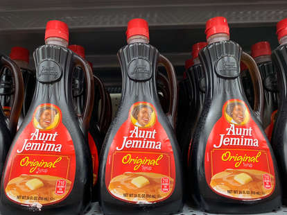 Quaker Replacing 'Aunt Jemima': When Will the Logo & Packaging Change ...