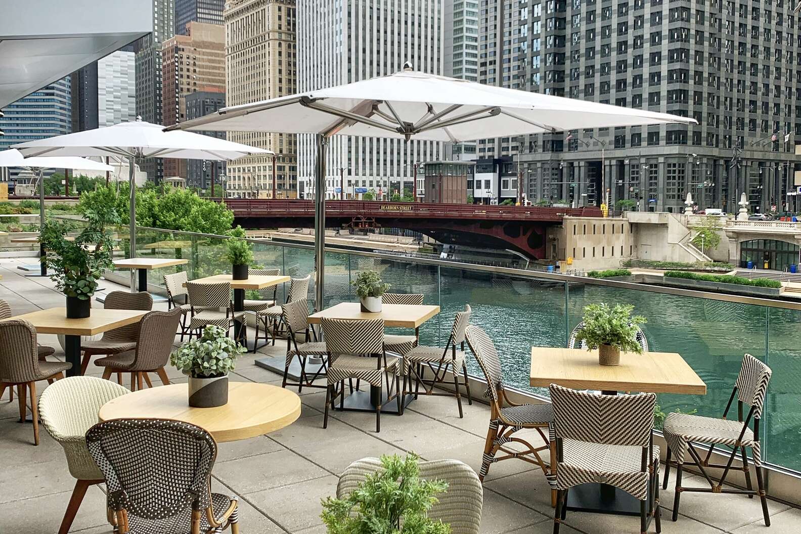 Chicago Outdoor Dining What to Know About Restaurants & Bars Reopening