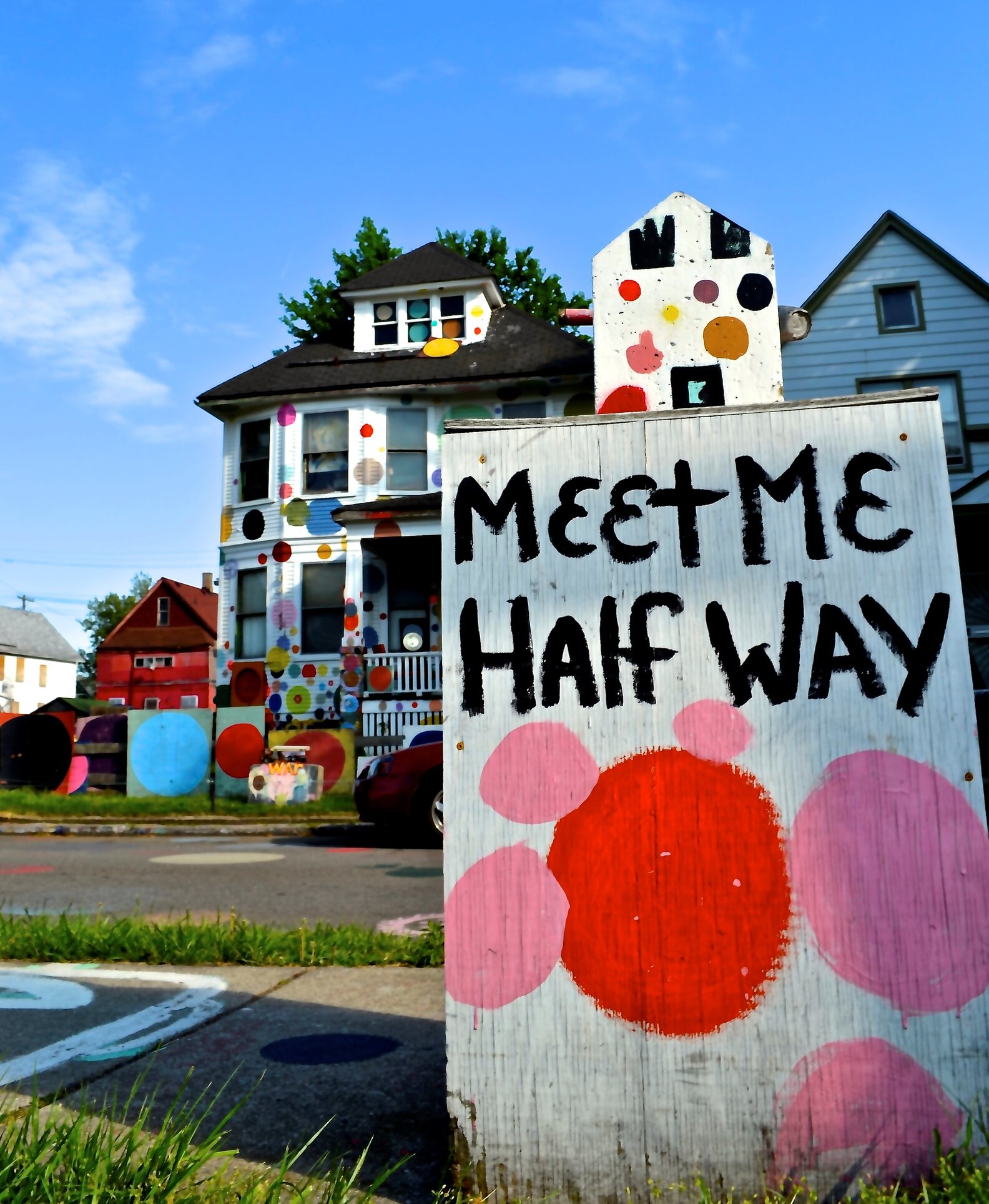 'The Heidelberg Project' Turned a Detroit Street Into a Masterpiece Thrillist