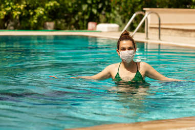 swimming with mask