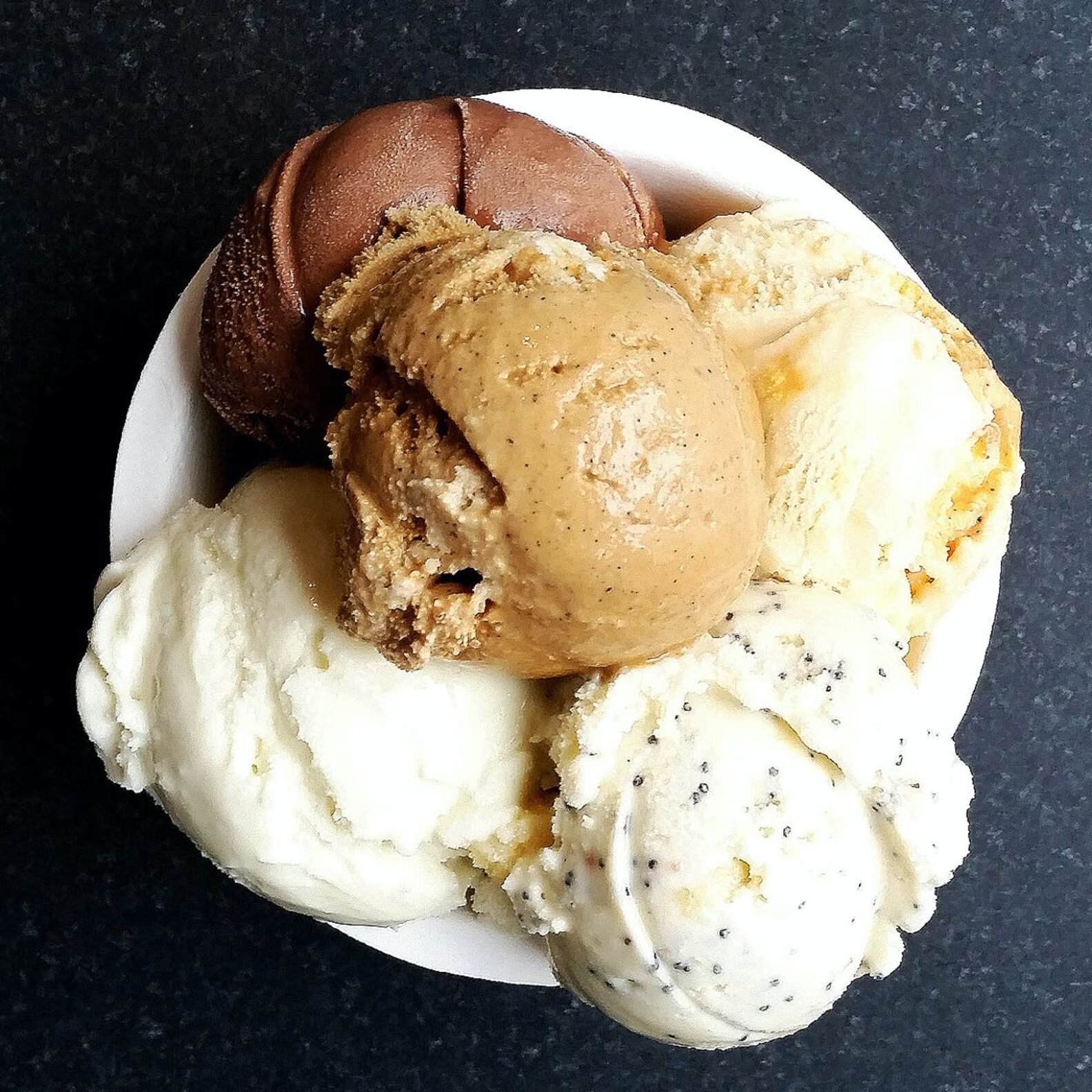 Best Ice Cream Delivery From Goldbelly Van Leeuwen, Bassets & More