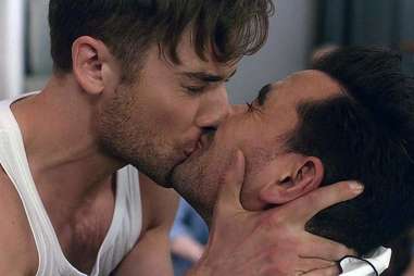 Ted Mullens and David Rose kiss in "Housewarming"