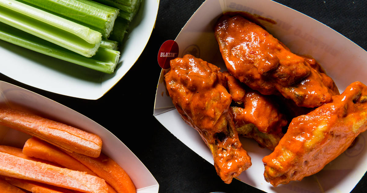jord let Magnetisk Buffalo Wild Wings Free Wings Deal 2020: How to Get a Free Order Today -  Thrillist