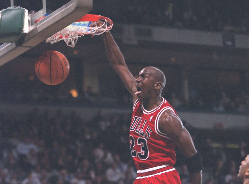 michael jordan bulls dunk