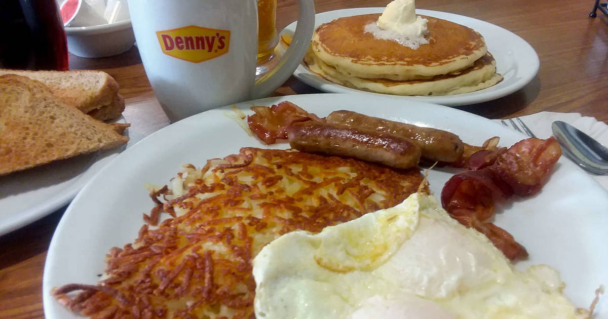 dennys near me delivery