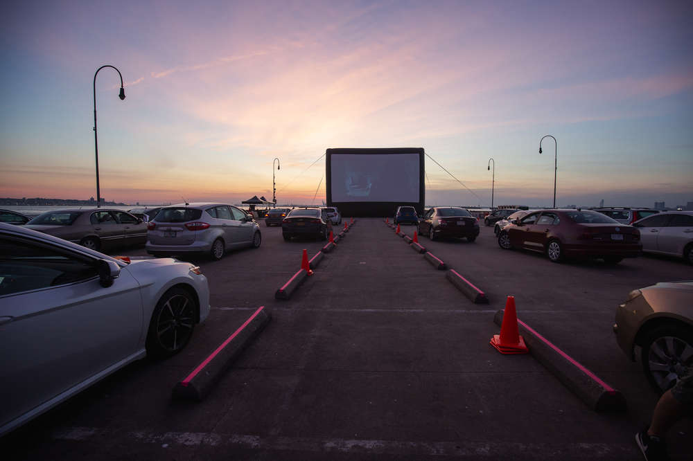Best Drive In Movie Theaters Near Nyc Places To See A Movie Right Now Thrillist