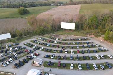 Best Drive In Movie Theaters Near Nyc Places To See A Movie Right Now Thrillist