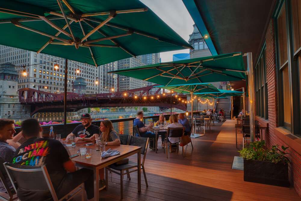 Perfect Chicago Summer Starts At RL Restaurant