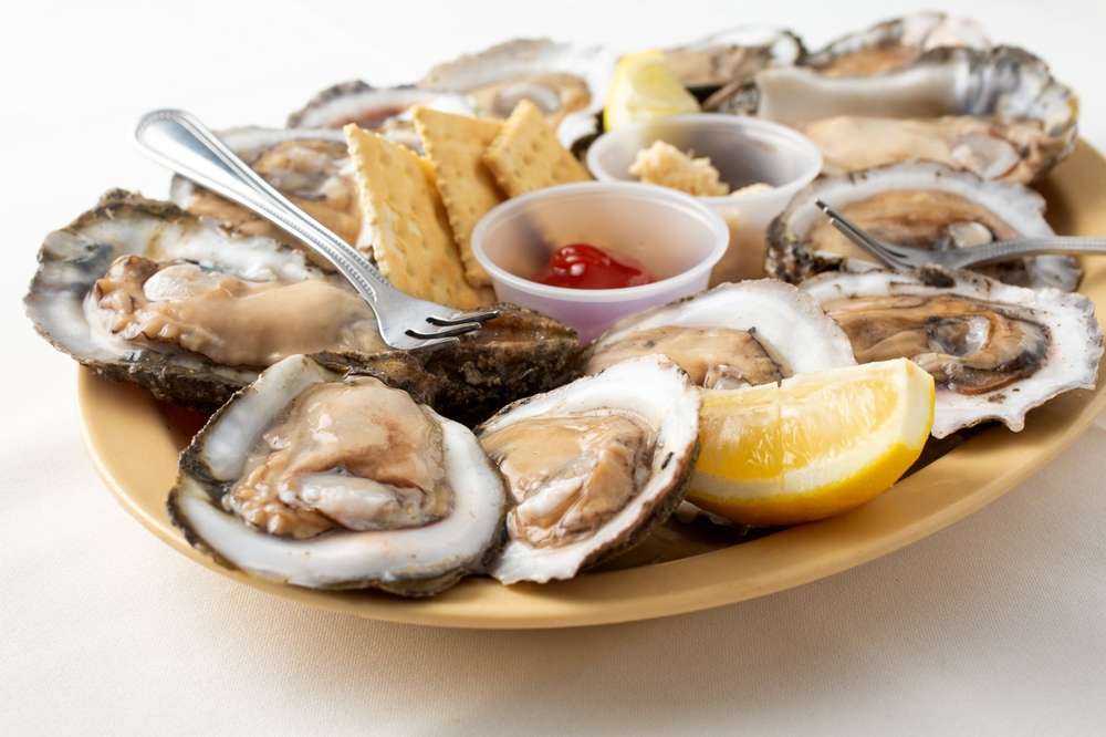 Best Oysters In New Orleans Bars With Good Oyster Happy Hours In Nola Thrillist