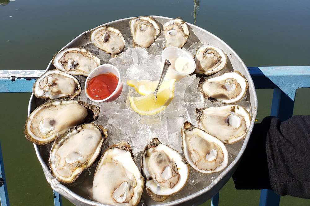 Best Oysters In New Orleans Bars With Good Oyster Happy Hours In Nola Thrillist