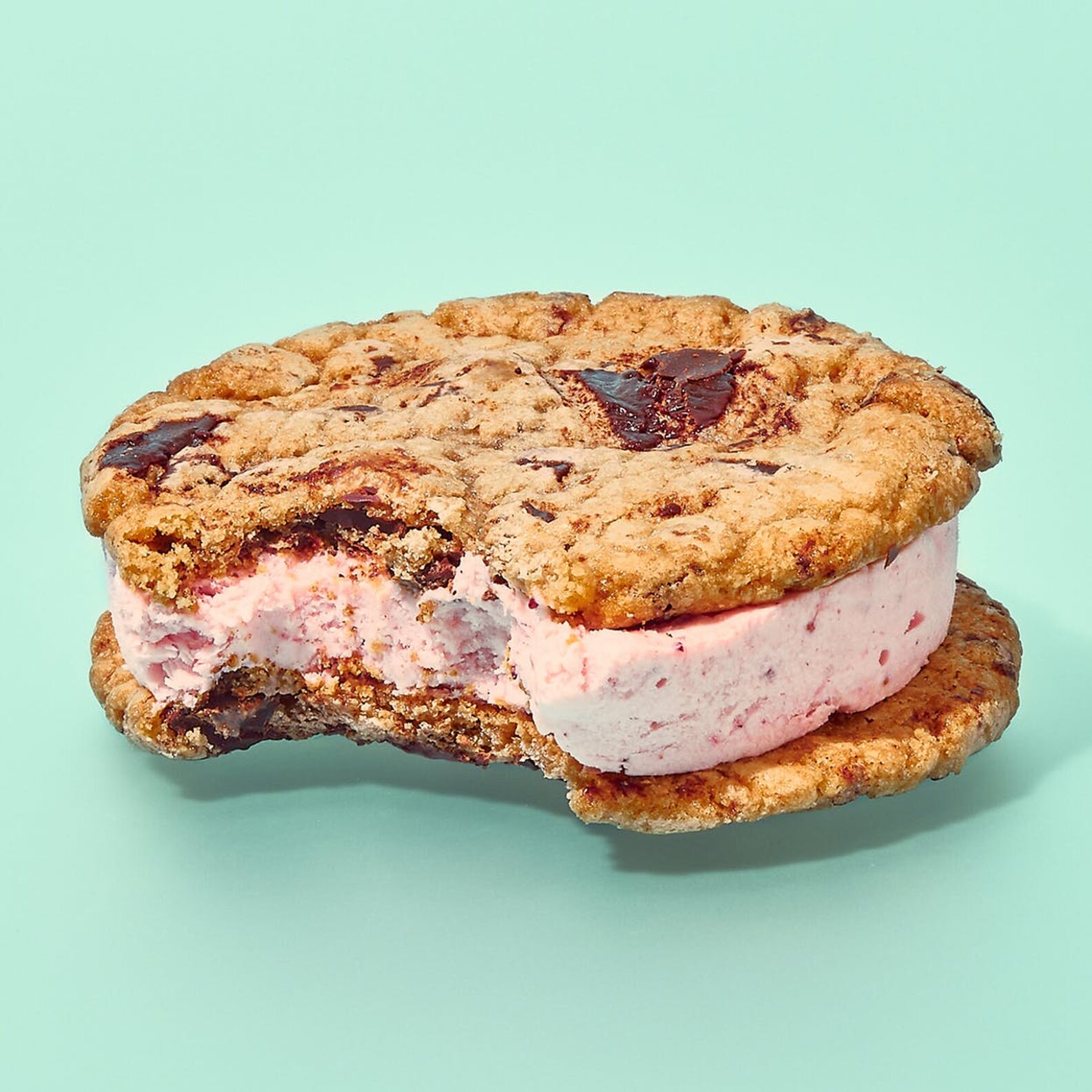 Goldbelly is Delivering 'Jacques Torres Chocolate' Ice Cream Sandwiches