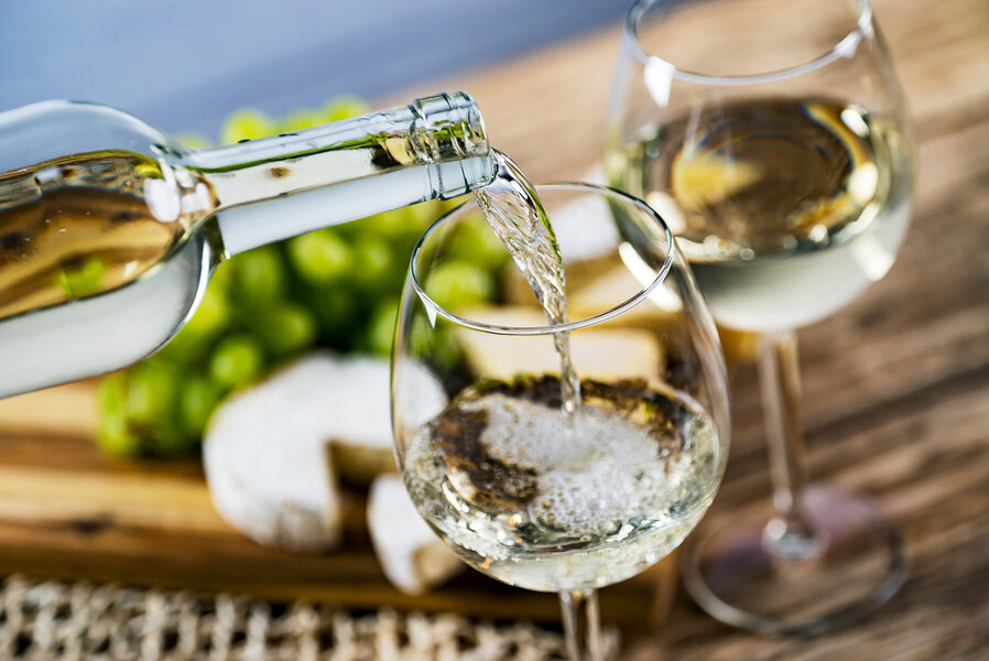 20 Different Types Of Sparkling Wines Explained