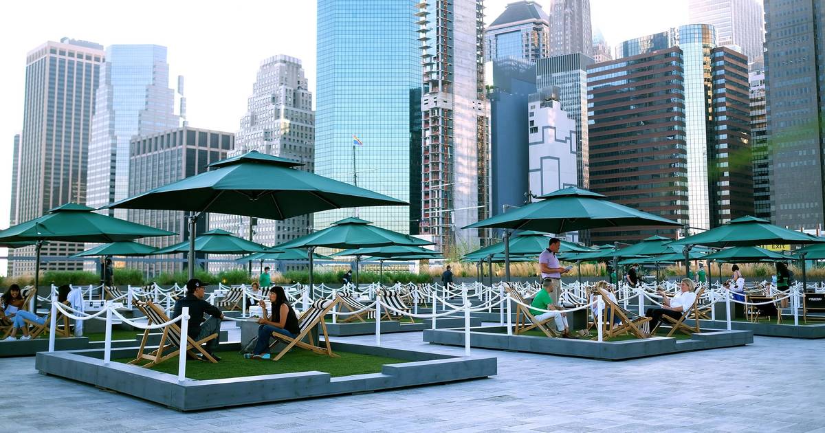 Best Rooftop Bars In Nyc Good Places To Drink Outside With A View Thrillist