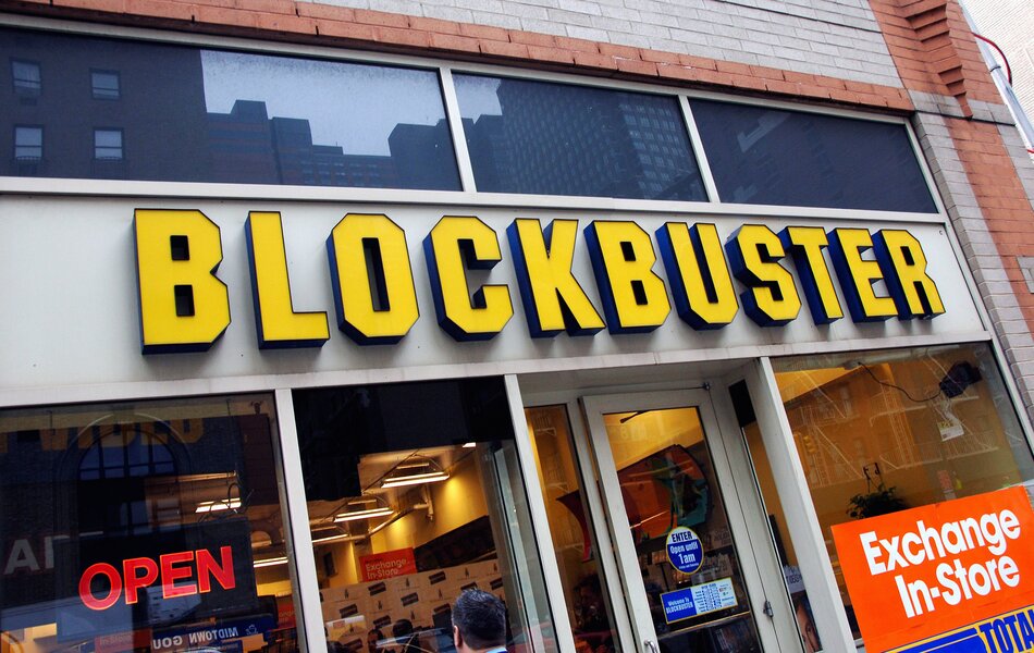 Blockbuster Airbnb Spend a Night In the Last Store in Bend, Oregon