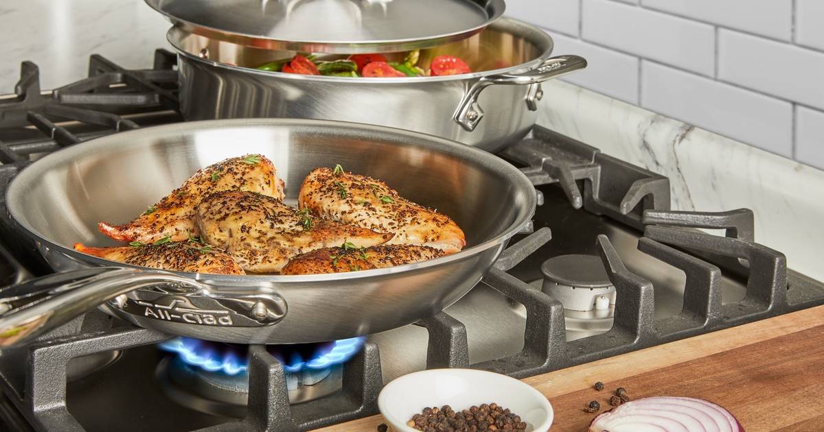 Best Nonstick Cookware on : Skillets, Full Cookware Sets & More -  Thrillist