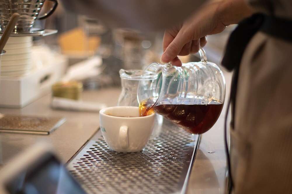 Best Coffee Shops In La Good Places To Grab A Cup Of Coffee In Town Thrillist