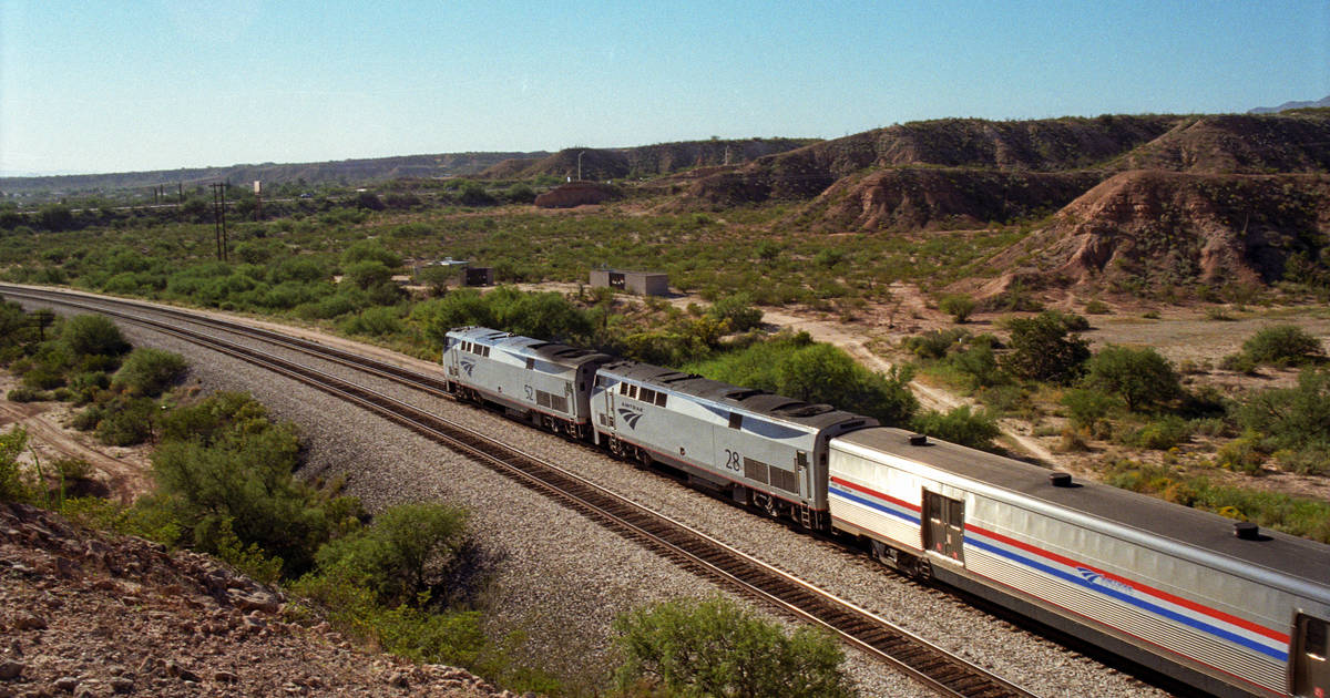 Amtrak Capacity Indicator How Full Is Your Train Thrillist