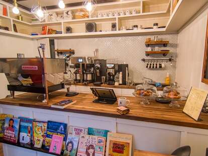 Cafe con Libros interior