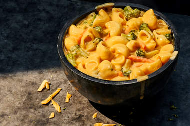 Panera Broccoli Cheddar Mac Cheese New Dish Hitting Shelves Menus Now Thrillist