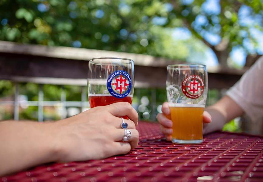 Best Breweries In Asheville Where To Drink Craft Beer Right Now   Scale;